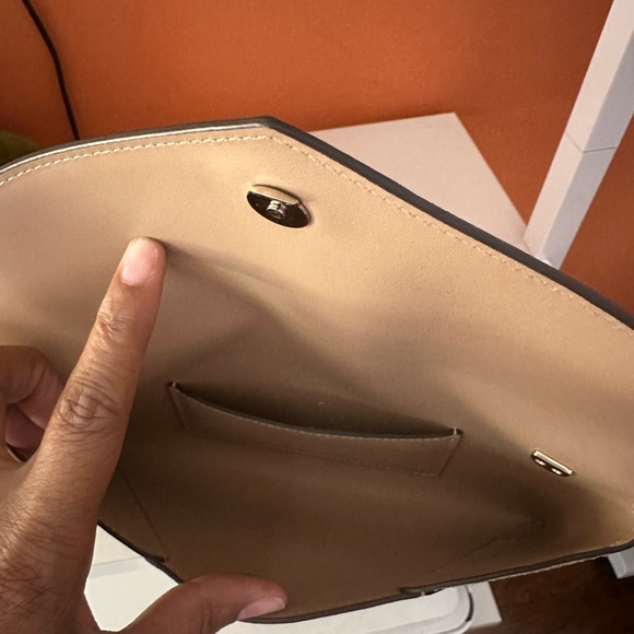 KATE SPADE Burgess Court “Golden” Crossbody Set (NWOT) - Picture 9 of 15